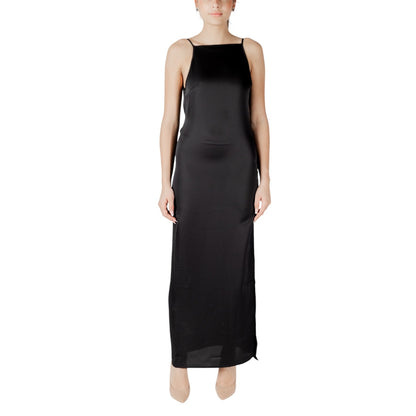 Only Femme Robes