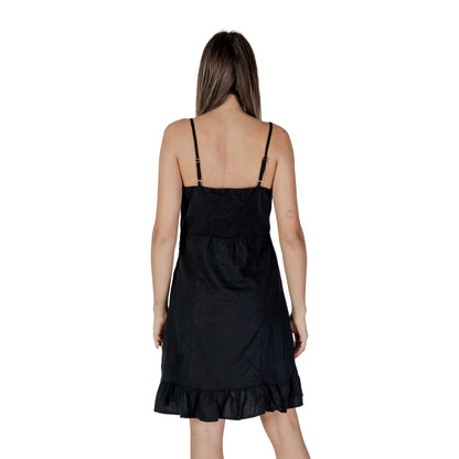 B.young Femme Robes