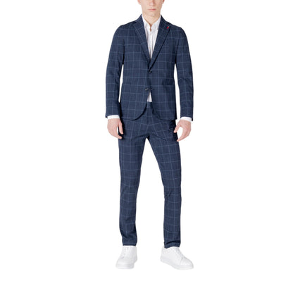 Mulish Homme Costumes
