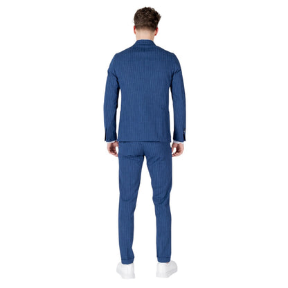 Mulish Homme Costumes