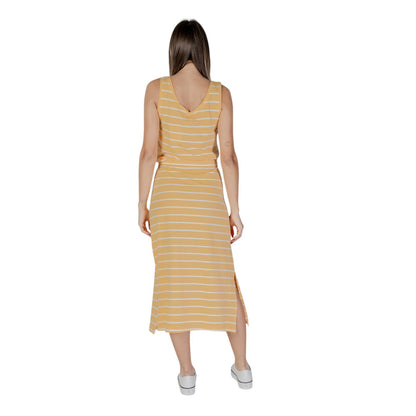 B.young Femme Robes