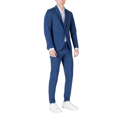 Mulish Homme Costumes