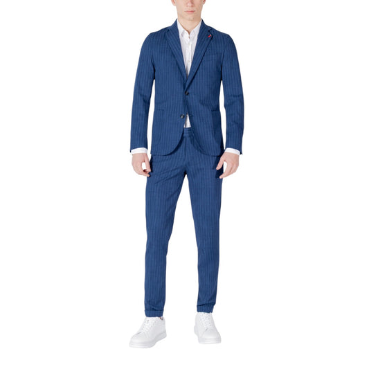 Mulish Homme Costumes