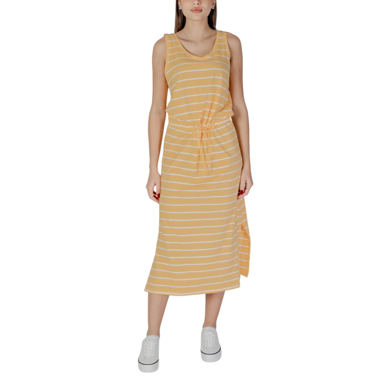 B.young Femme Robes
