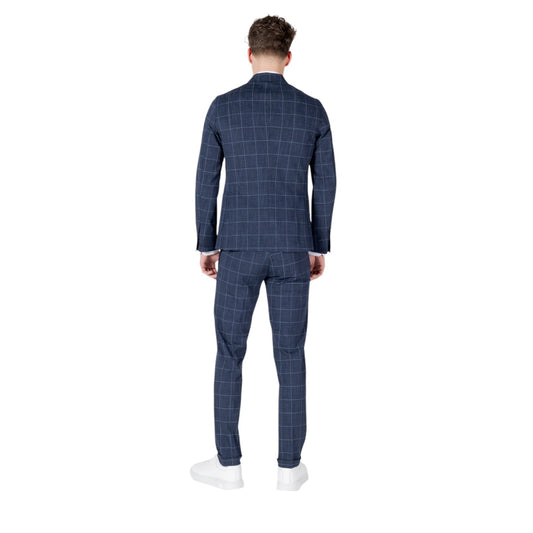 Mulish Homme Costumes